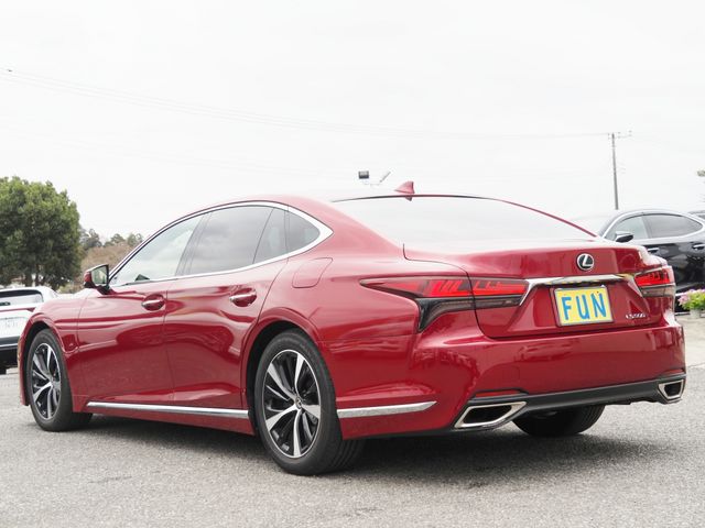 LEXUS LS500