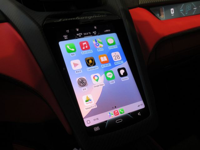 LAMBORGHINI Revuelto