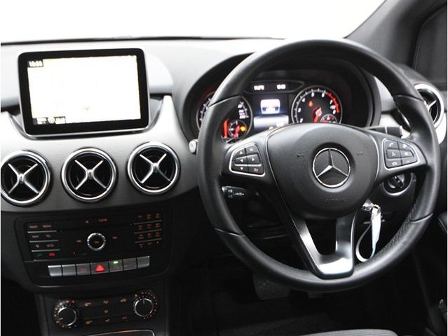 MERCEDES BENZ B class