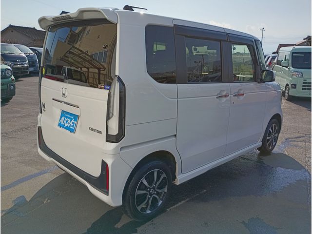 N BOX CUSTOM 4WD