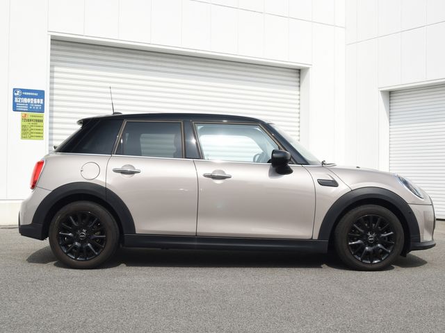 MINI COOPER D 5DOOR