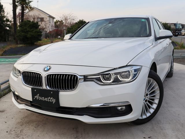 BMW 3 Series sedan