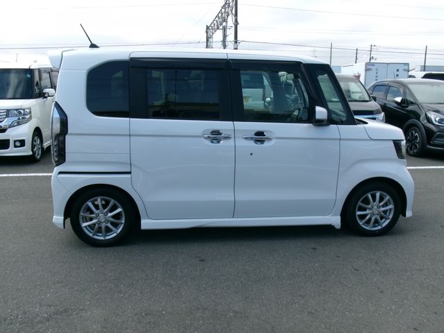 N BOX CUSTOM