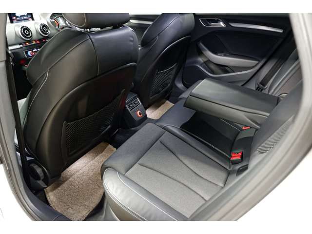 AUDI A3 Sedan