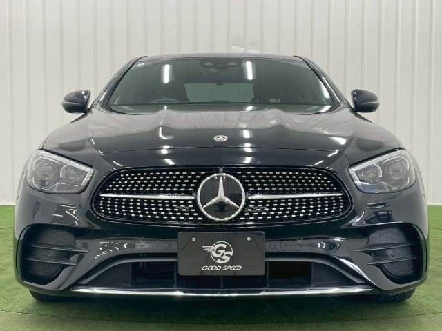 MERCEDES BENZ E class sedan
