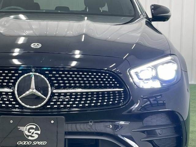 MERCEDES BENZ E class sedan