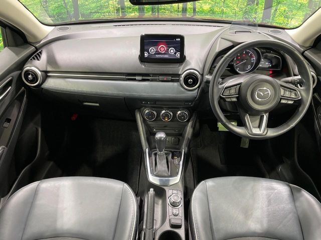 MAZDA2