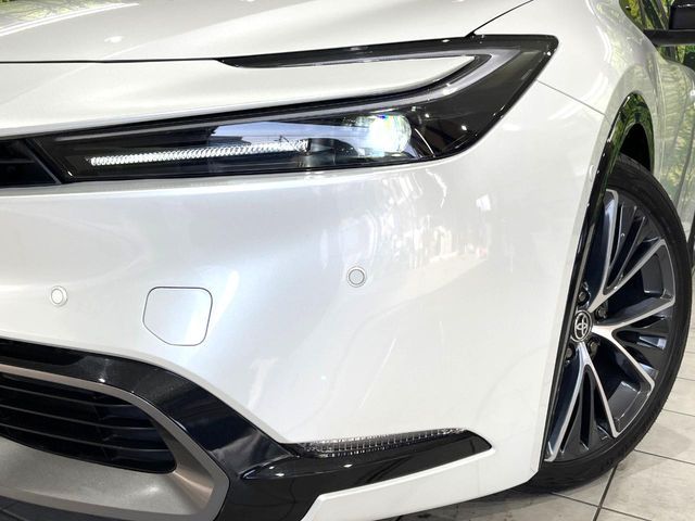 PRIUS 4WD