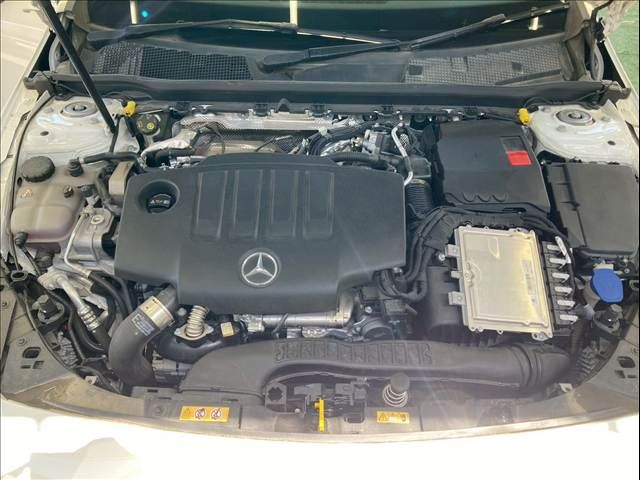 MERCEDES BENZ CLA class