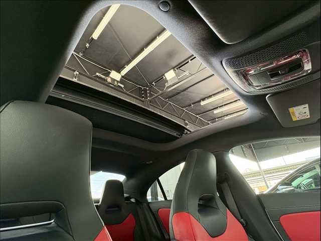 MERCEDES BENZ CLA class