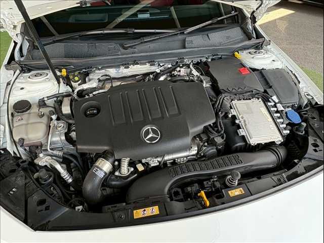 MERCEDES BENZ CLA class