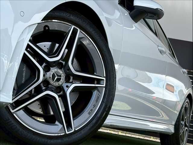 MERCEDES BENZ CLA class