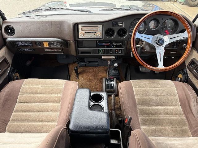 LANDCRUISER van