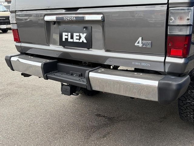LANDCRUISER van