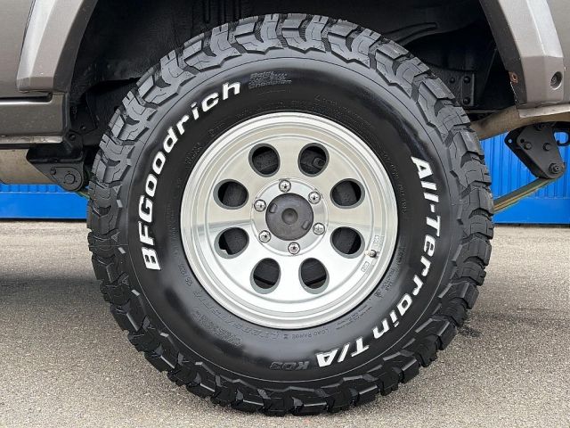 LANDCRUISER van