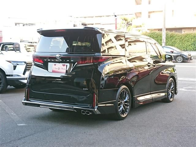 VELLFIRE HYBRID