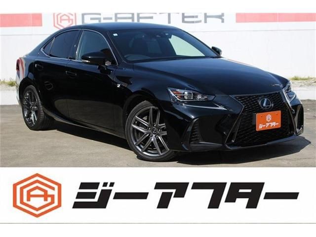 LEXUS IS200t