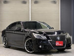 CROWN sedan hybrid
