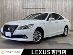 CROWN sedan hybrid
