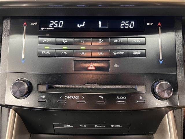 LEXUS IS300h