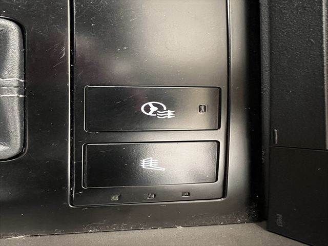 LEXUS IS300h
