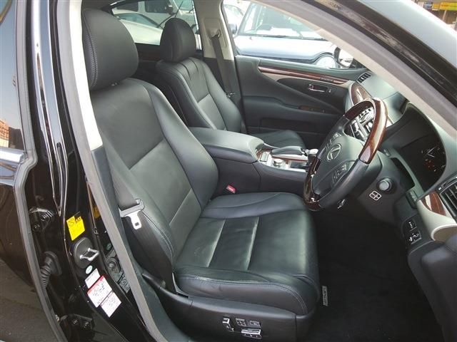 LEXUS LS460