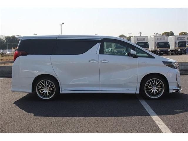 ALPHARD hybrid 4WD