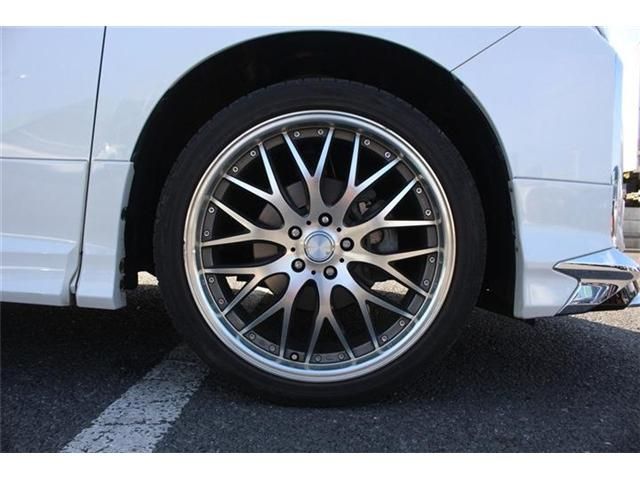 ALPHARD hybrid 4WD