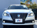 CROWN sedan hybrid