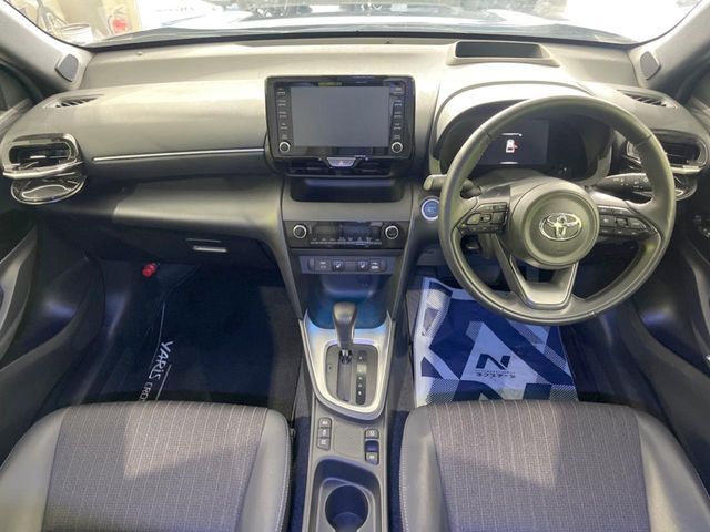 YARIS CROSS HYBRID