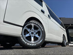 REGIUSACE 2WD van