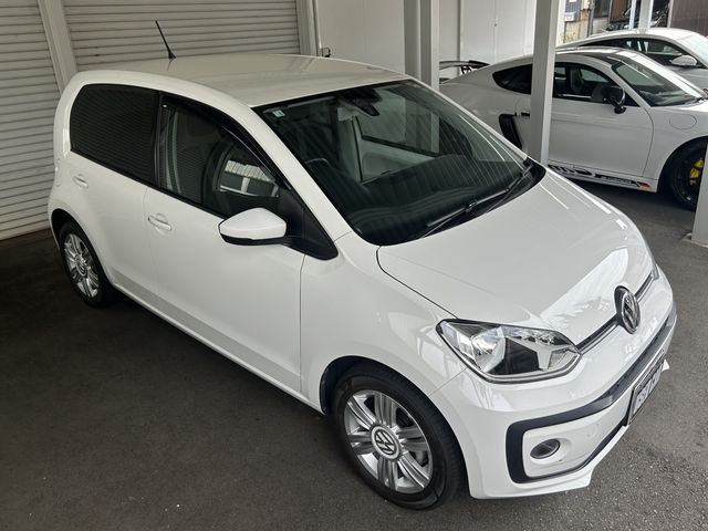 VOLKSWAGEN up!