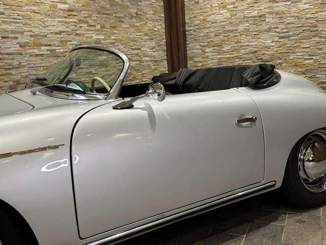 PORSCHE 356