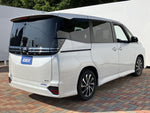 VOXY HYBRID