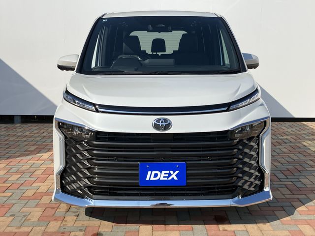 VOXY HYBRID