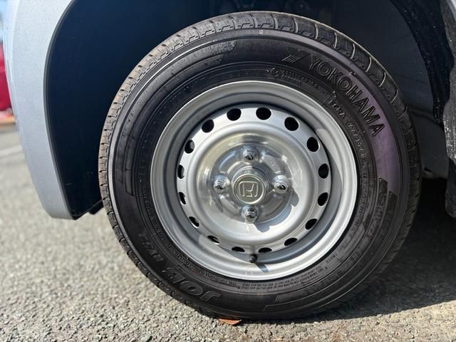 N-VAN
