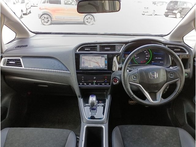 SHUTTLE HYBRID 4WD