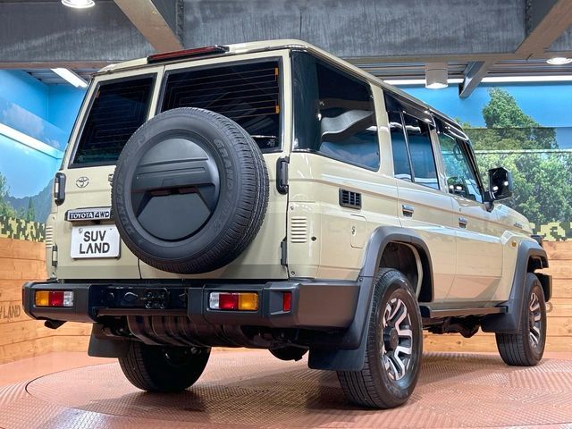 LANDCRUISER 70