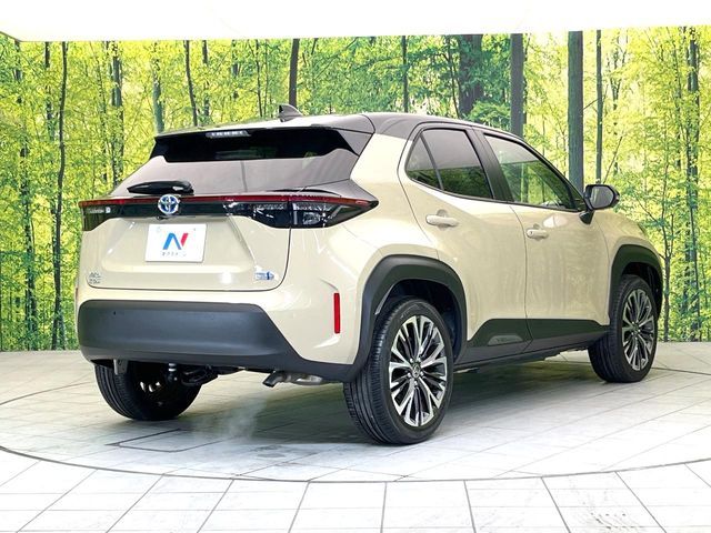 YARIS CROSS HYBRID