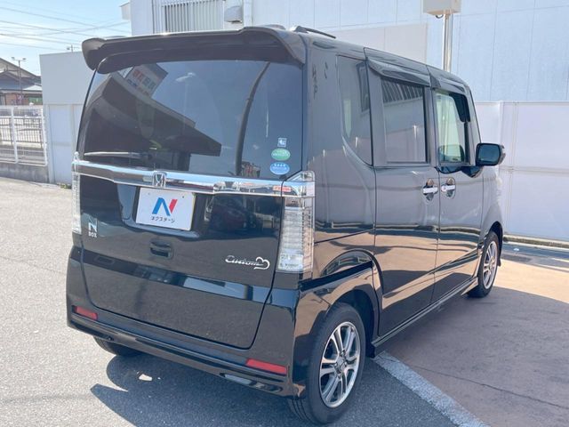 N BOX CUSTOM