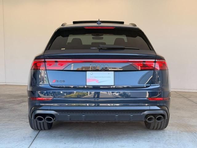 AUDI SQ8