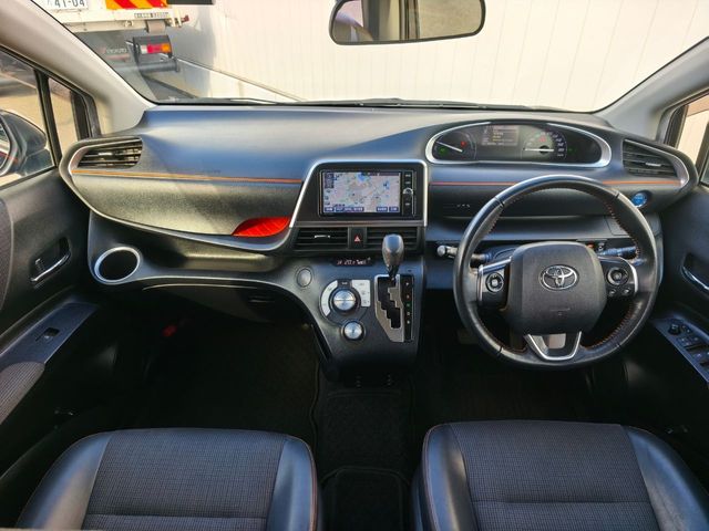 SIENTA HYBRID