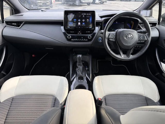 COROLLA TOURING HYBRID 4WD