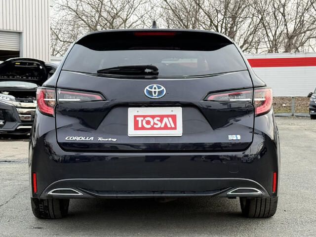 COROLLA TOURING HYBRID 4WD
