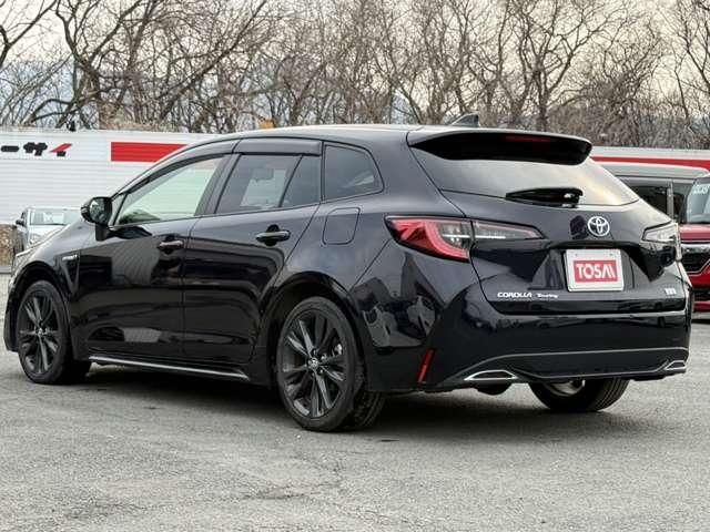 COROLLA TOURING HYBRID 4WD
