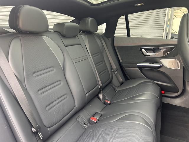 MERCEDES AMG EQE