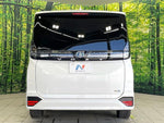 VOXY HYBRID