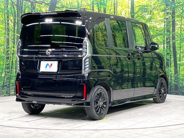 N-BOX CUSTOM