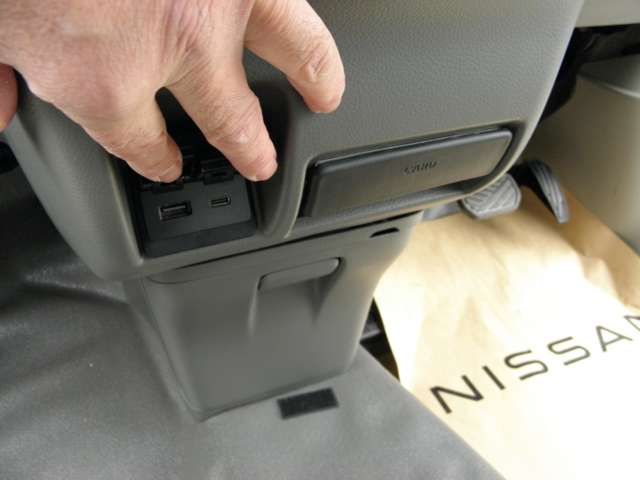 NV100 CLIPPER 4WD