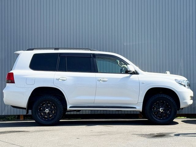 LANDCRUISER wagon